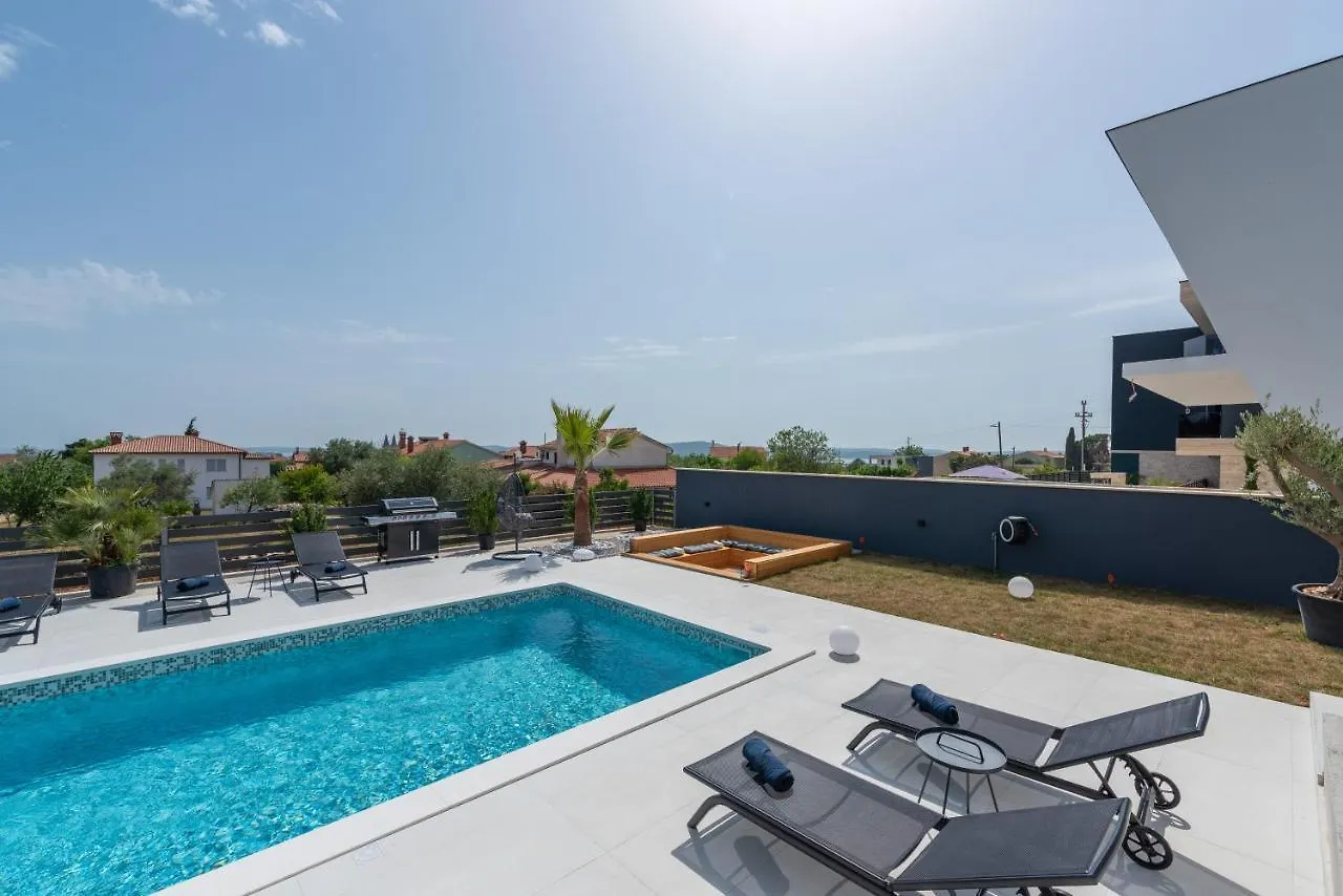 Bella Vista Medulin Villa 0*,