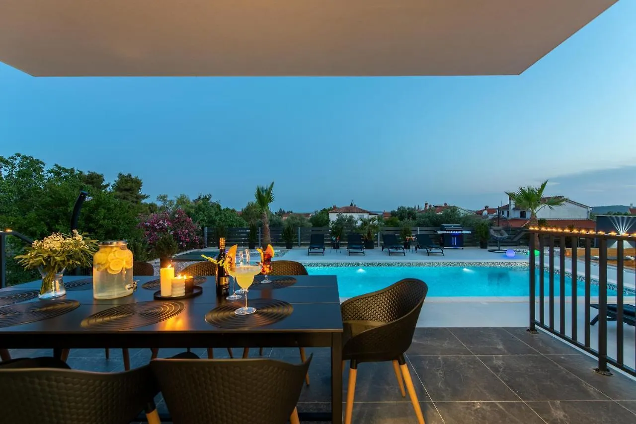 Bella Vista Medulin Villa 0*,